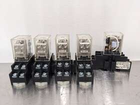 700-hf32a1 Allen-bradley 5 Relay With Socket Base 700-hn116 120 Vac 10a