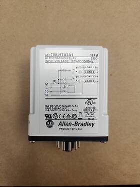 700-hta2a1 Allen-bradley Alternating Relay Switch 11 Pins New Open Box