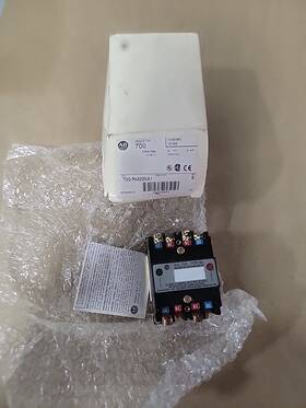 700-rm220a1 Allen-bradley New Magnetic Latching Relay Ser. B