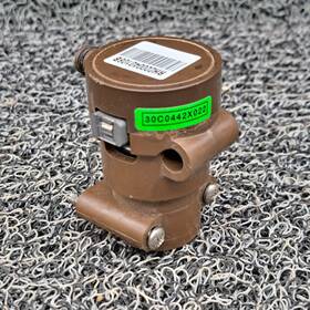 Fisher Ge08910x012 30c0442x022 Rh220040108b Low Pressure Relay