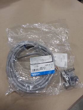 D4c-3224 Omron D4c3224 High Sensitivity Limit Switch