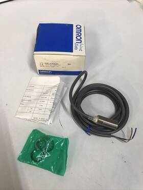 E2e-x7d2-m1 Omron E2e-x7d2-n Proximity Switch 12-24vdc