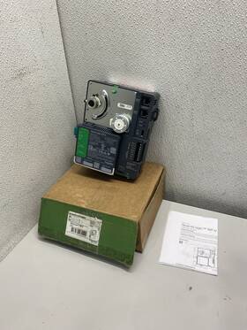 Sxwrpv5a10001 Schneider Electric Spacelogic Pr-v Controler