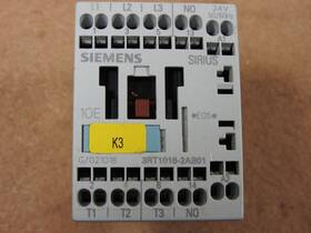3rt1016-2ab01 Siemens 24 Vac Control Relay - Used