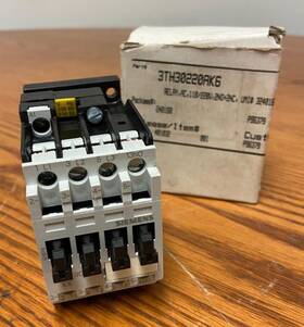 3th3022-0ak6 Siemens Relay 110 / 220v New