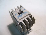 Eaton Ch Cutler Hammer D15CR40T1B Control Relay 6A/120VAC 4NO 24VDC P4831. Fixed Price $49.99.