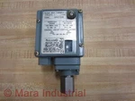 Square D 9012-GFW-3 Pressure Switch 9012GFW3. Fixed Price $186.77.