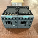 Siemens Sirius Contactor 24VDC 4P 3RH2440-1BB40 #B17. Fixed Price $59.99.