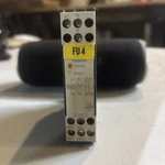 Siemens Thermistor Motor Protection Relay 3UN2110-0AN7. Fixed Price $50.00.