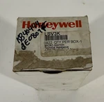 Honeywell Micro Switch Heavy Duty Limit LSV3K 600V 10A (6666). Fixed Price $118.75.