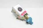 Dezurik 4906 M7284A1079 Honeywell Threaded Globe Valve 1IN Npt. Fixed Price $666.70.