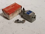 Honeywell 1LS19-JSE5 Compact Lever Plunger Limit Switch, 5A 24VDC, "Y105". Fixed Price $59.99.