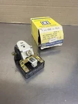 Square Class Type CO-5 Ac Control Relay 120V Coil New Old Stock 8501CO5. Fixed Price $24.99.