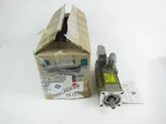 New Siemens 1P 1FK7033-7AK71-1DG0 Servo Motor 1FK70337AK711DG0 (b). Fixed Price $1999.99.