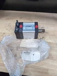 New Turn-act Rotary Actuator 622-5S1-400. Fixed Price $495.00.