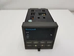 Honeywell UDC3000 Versa-pro DC300E-E-0A0-20-0000-0-EN. Fixed Price $320.00.