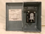 Cutler Hammer Motor Control Box 9575 A-c Relay 110 Volts 60 Cycles 518. Fixed Price $33.96.